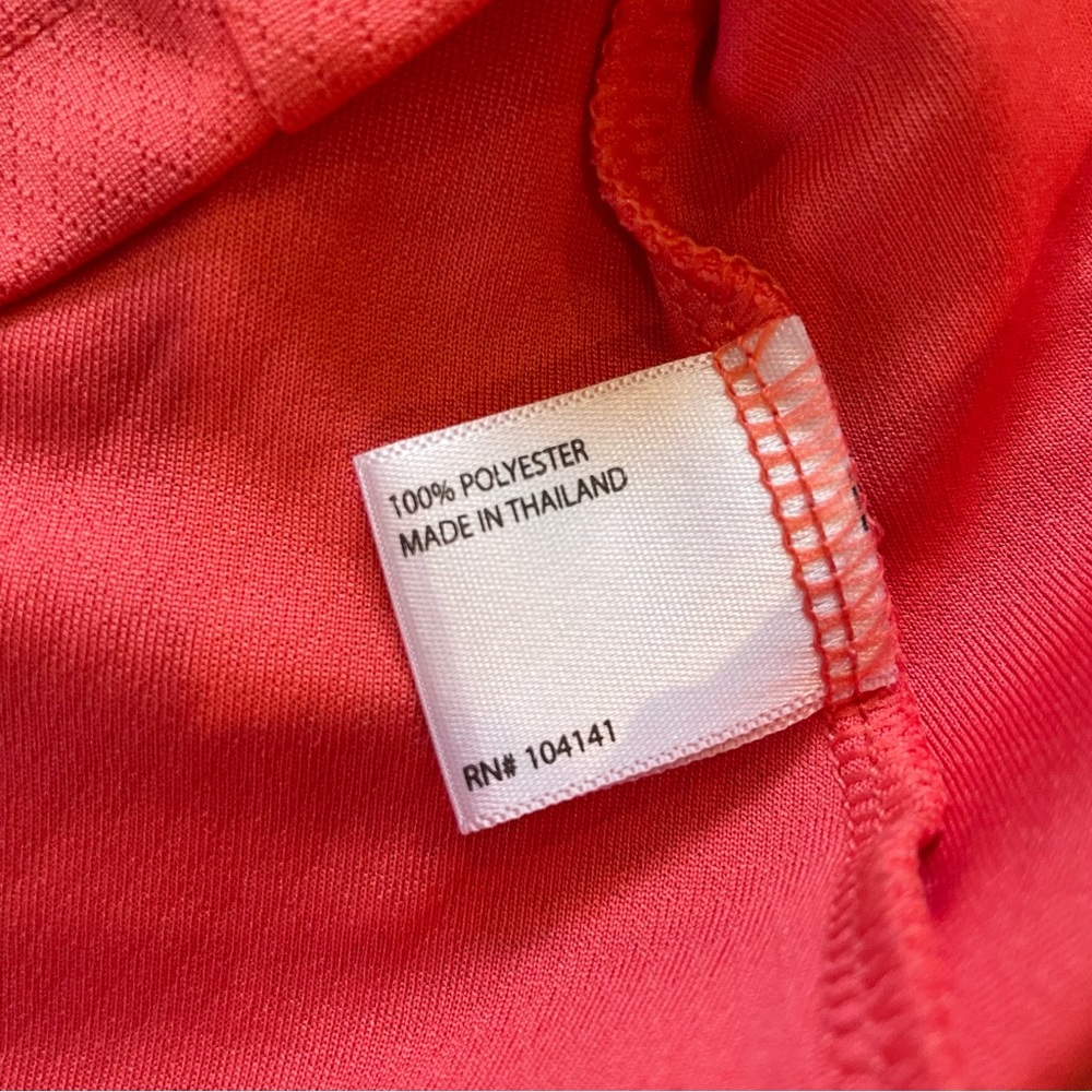 Lady Hagen Golf Polo Coral Split V-Neck Textured Hydro-Dry Top Size Medium - Picture 7 of 8